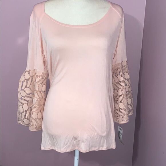 Pale pink  slit sleeve long sleeve top by Cyrus - Picture 1 of 6